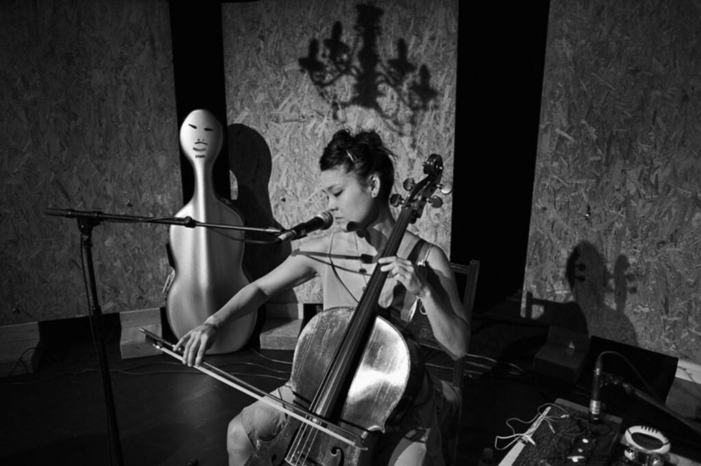 . Audrey Chen, Jazz à Luz.